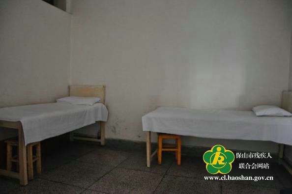 改造前的盲人保健按摩店